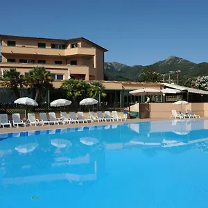 Isola Hotel